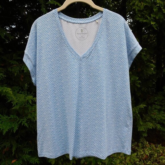 Tommy Bahama Soft & stretchy Dolman VNeck Top - Picture 1 of 3